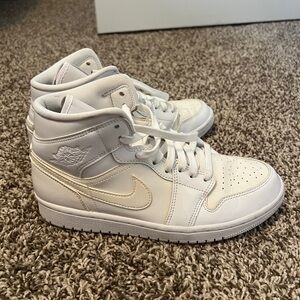 Nike Air Jordan 1 Mid White Sneakers